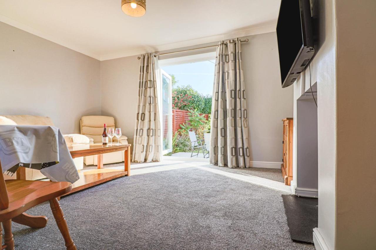 Beautiful 3 Bedroom Home, 10 Minutes Walk To Beach. Cleethorpes Exteriér fotografie