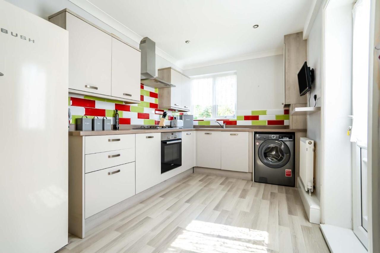 Beautiful 3 Bedroom Home, 10 Minutes Walk To Beach. Cleethorpes Exteriér fotografie